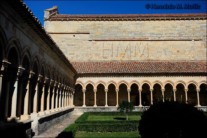 Abadía de Stª María y San Andrés de Arroyo-Palencia Abadía de Stª María y San Andrés de Arroyo-Palencia